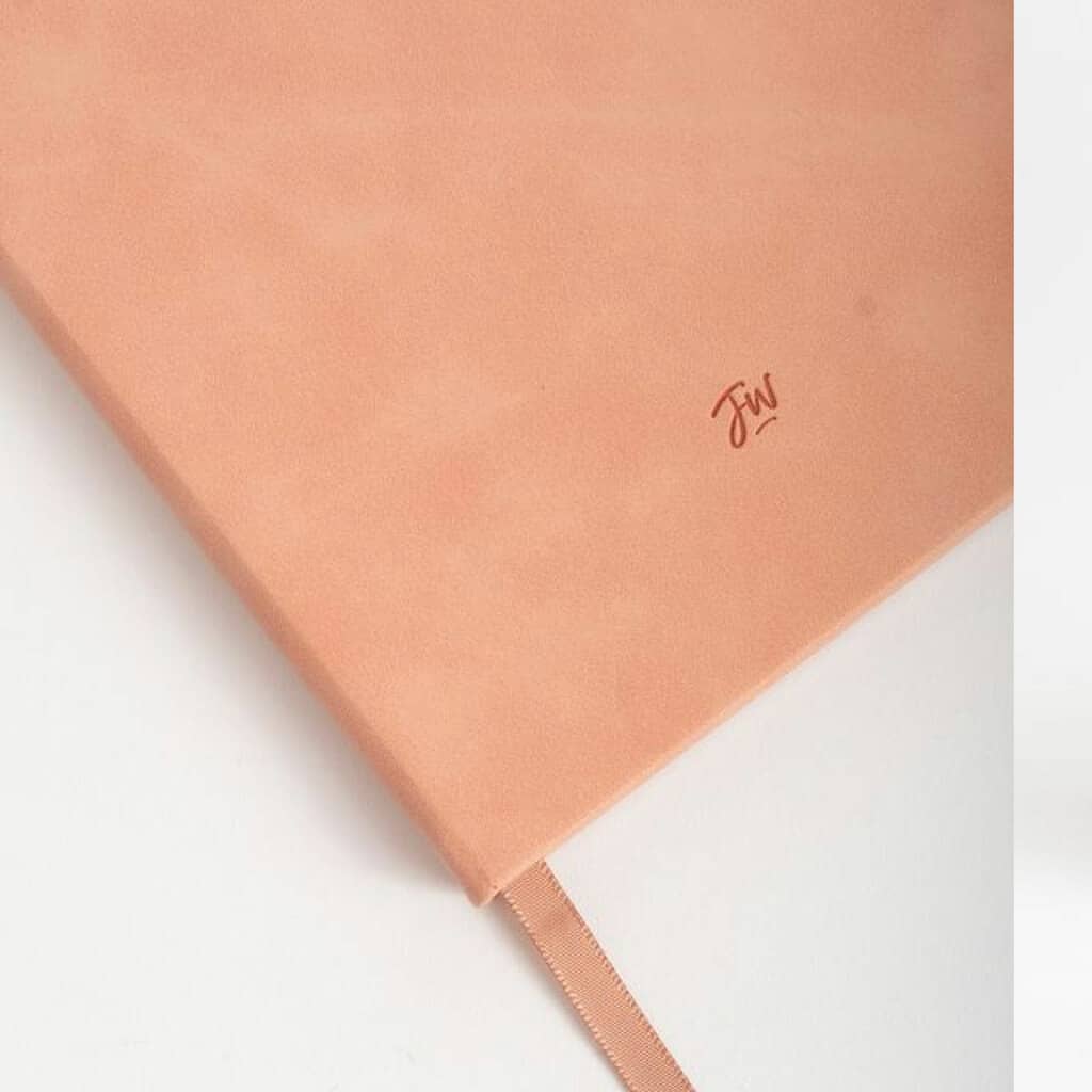 Cuaderno Sketch Simply Tapa Dura Simil Cuero 80 H 135 gr - FW