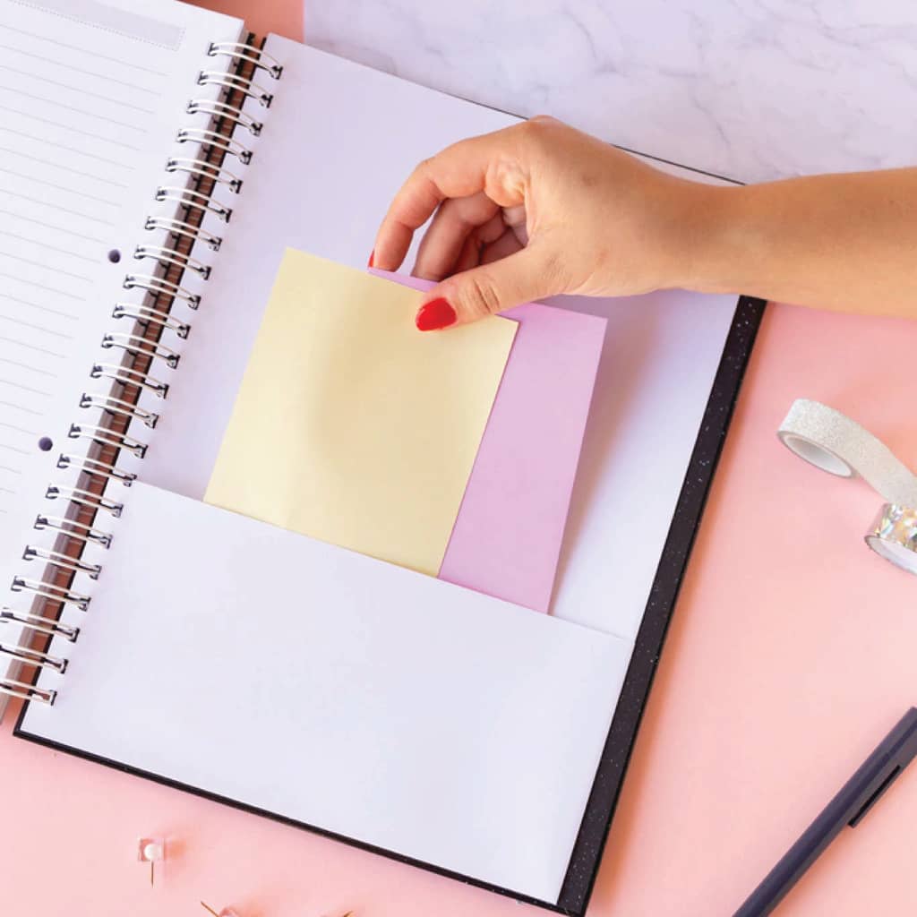 Cuaderno A4 Full Hojas Removibles Estrellas - Mi Punto Cero