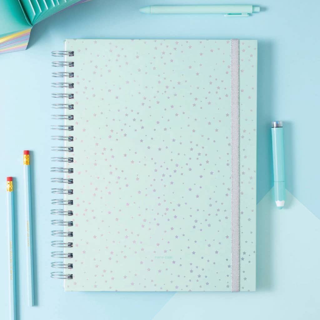 Cuaderno A4 Full Hojas Removibles Estrellas - Mi Punto Cero